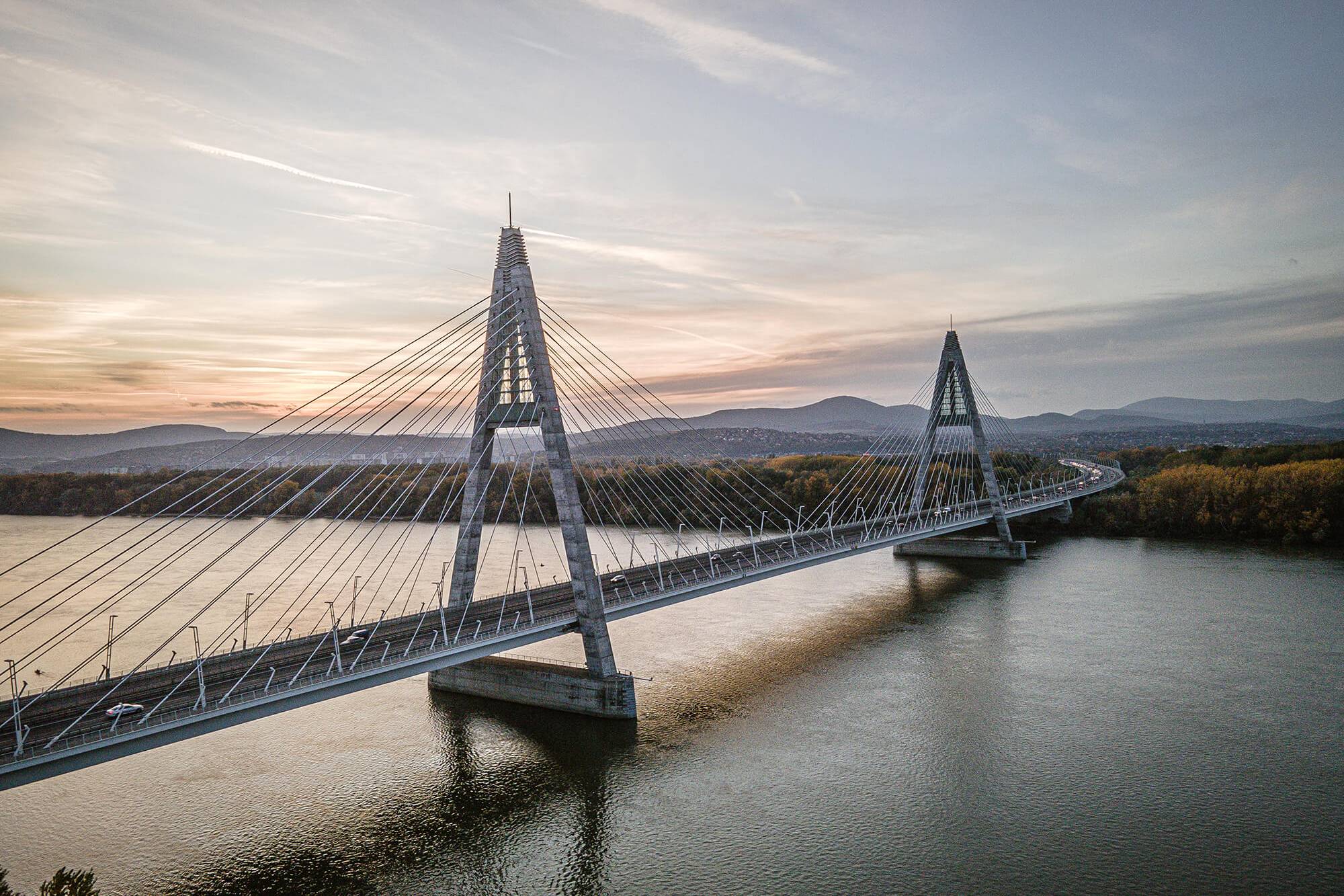 Drónfotó, drónvideó, drónfotózás, drónvideózás Győr, Budapest, filmkészítés, céges videó, ipari drónvideó,