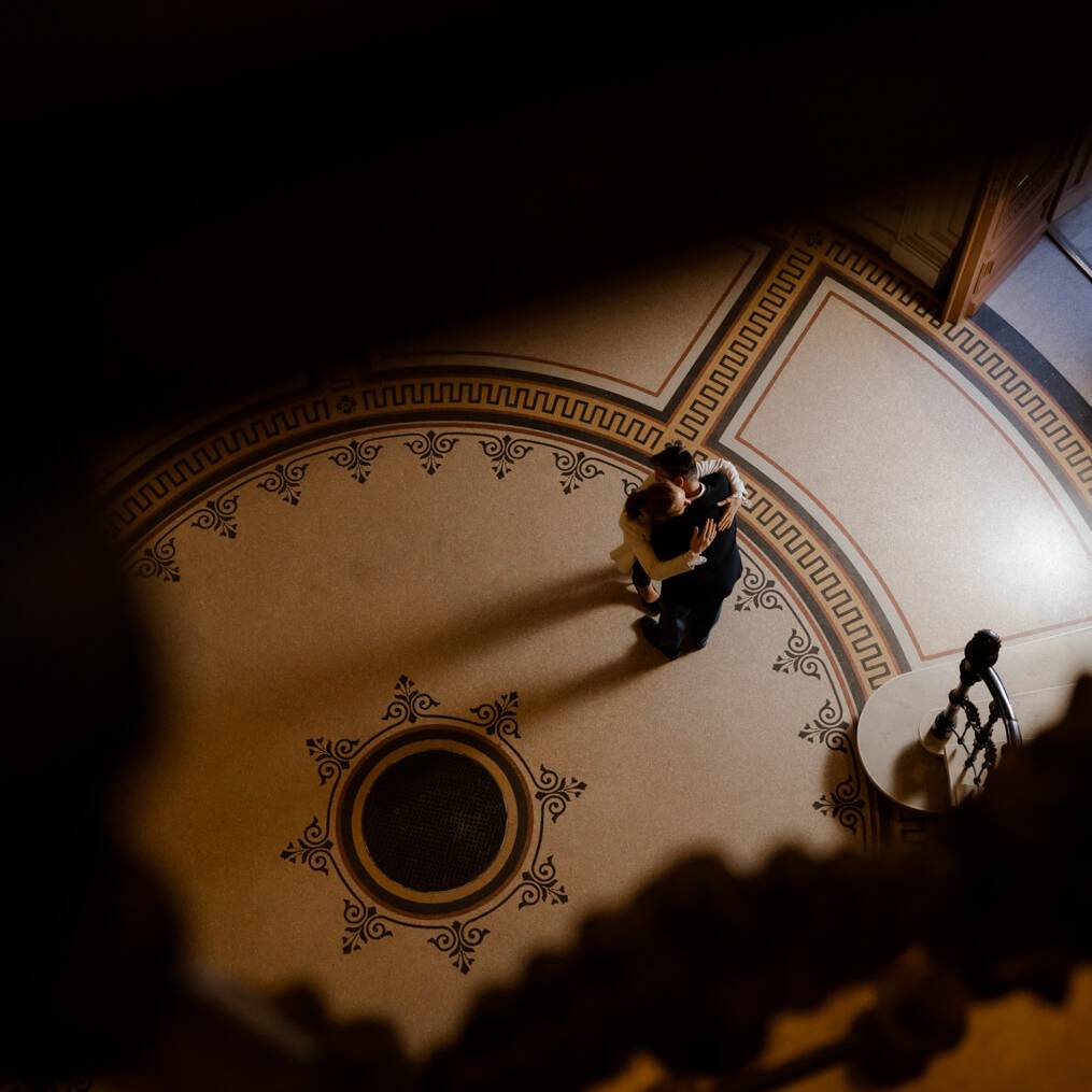 jegyes fotózás, jegyes fotózás Budapest, jegyes fotózás Győr, kreatív fotózás Budapest, kreatív fotózás, kreatív fotózás Győr, páros fotózás, várkert bazár, fotózás Budapest, esküvő fotózás, esküvői videózás, esküvői videó