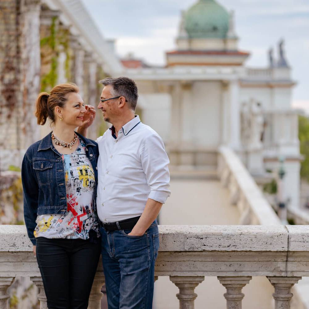 jegyes fotózás, jegyes fotózás Budapest, jegyes fotózás Győr, kreatív fotózás Budapest, kreatív fotózás, kreatív fotózás Győr, páros fotózás, várkert bazár, fotózás Budapest, esküvő fotózás, esküvői videózás, esküvői videó