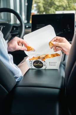 Termékfotózás, közösségi média fotózás, employer branding fotózás, lifestyle fotózás, TikTok fotózás, videózás, reklámfotózás, céges fotózás, ipari fotózás, imázs fotózás, imázsvideó készítés, portréfotózás, portréfotózás árak, stúdió fotózás, üzleti portré, üzleti portréfotózás, fotózás árak, női portré, portré, headshot, művészi fotózás