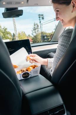 Termékfotózás, közösségi média fotózás, employer branding fotózás, lifestyle fotózás, TikTok fotózás, videózás, reklámfotózás, céges fotózás, ipari fotózás, imázs fotózás, imázsvideó készítés, portréfotózás, portréfotózás árak, stúdió fotózás, üzleti portré, üzleti portréfotózás, fotózás árak, női portré, portré, headshot, művészi fotózás