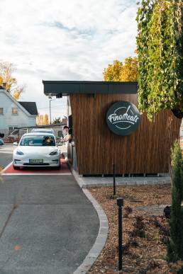 Termékfotózás, közösségi média fotózás, employer branding fotózás, lifestyle fotózás, TikTok fotózás, videózás, reklámfotózás, céges fotózás, ipari fotózás, imázs fotózás, imázsvideó készítés, portréfotózás, portréfotózás árak, stúdió fotózás, üzleti portré, üzleti portréfotózás, fotózás árak, női portré, portré, headshot, művészi fotózás