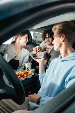 Termékfotózás, közösségi média fotózás, employer branding fotózás, lifestyle fotózás, TikTok fotózás, videózás, reklámfotózás, céges fotózás, ipari fotózás, imázs fotózás, imázsvideó készítés, portréfotózás, portréfotózás árak, stúdió fotózás, üzleti portré, üzleti portréfotózás, fotózás árak, női portré, portré, headshot, művészi fotózás