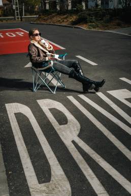 Termékfotózás, közösségi média fotózás, employer branding fotózás, lifestyle fotózás, TikTok fotózás, videózás, reklámfotózás, céges fotózás, ipari fotózás, imázs fotózás, imázsvideó készítés, portréfotózás, portréfotózás árak, stúdió fotózás, üzleti portré, üzleti portréfotózás, fotózás árak, női portré, portré, headshot, művészi fotózás