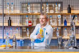 Termékfotózás, közösségi média fotózás, employer branding fotózás, lifestyle fotózás, TikTok fotózás, videózás, reklámfotózás, céges fotózás, ipari fotózás, imázs fotózás, imázsvideó készítés, portréfotózás, portréfotózás árak, stúdió fotózás, üzleti portré, üzleti portréfotózás, fotózás árak, női portré, portré, headshot, művészi fotózás