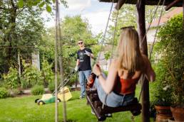 Termékfotózás, közösségi média fotózás, employer branding fotózás, lifestyle fotózás, TikTok fotózás, videózás, reklámfotózás, céges fotózás, ipari fotózás, imázs fotózás, imázsvideó készítés, portréfotózás, portréfotózás árak, stúdió fotózás, üzleti portré, üzleti portréfotózás, fotózás árak, női portré, portré, headshot, művészi fotózás