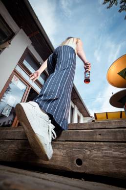 Termékfotózás, közösségi média fotózás, employer branding fotózás, lifestyle fotózás, TikTok fotózás, videózás, reklámfotózás, céges fotózás, ipari fotózás, imázs fotózás, imázsvideó készítés, portréfotózás, portréfotózás árak, stúdió fotózás, üzleti portré, üzleti portréfotózás, fotózás árak, női portré, portré, headshot, művészi fotózás