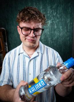 Termékfotózás, közösségi média fotózás, employer branding fotózás, lifestyle fotózás, TikTok fotózás, videózás, reklámfotózás, céges fotózás, ipari fotózás, imázs fotózás, imázsvideó készítés, portréfotózás, portréfotózás árak, stúdió fotózás, üzleti portré, üzleti portréfotózás, fotózás árak, női portré, portré, headshot, művészi fotózás