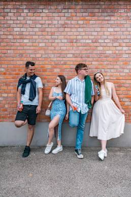 Termékfotózás, közösségi média fotózás, employer branding fotózás, lifestyle fotózás, TikTok fotózás, videózás, reklámfotózás, céges fotózás, ipari fotózás, imázs fotózás, imázsvideó készítés, portréfotózás, portréfotózás árak, stúdió fotózás, üzleti portré, üzleti portréfotózás, fotózás árak, női portré, portré, headshot, művészi fotózás