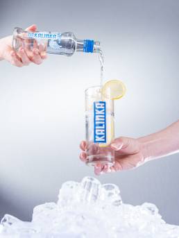 Termékfotózás, közösségi média fotózás, employer branding fotózás, lifestyle fotózás, TikTok fotózás, videózás, reklámfotózás, céges fotózás, ipari fotózás, imázs fotózás, imázsvideó készítés, portréfotózás, portréfotózás árak, stúdió fotózás, üzleti portré, üzleti portréfotózás, fotózás árak, női portré, portré, headshot, művészi fotózás