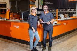 Termékfotózás, közösségi média fotózás, employer branding fotózás, lifestyle fotózás, TikTok fotózás, videózás, reklámfotózás, céges fotózás, ipari fotózás, imázs fotózás, imázsvideó készítés, portréfotózás, portréfotózás árak, stúdió fotózás, üzleti portré, üzleti portréfotózás, fotózás árak, női portré, portré, headshot, művészi fotózás