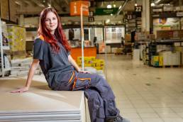 Termékfotózás, közösségi média fotózás, employer branding fotózás, lifestyle fotózás, TikTok fotózás, videózás, reklámfotózás, céges fotózás, ipari fotózás, imázs fotózás, imázsvideó készítés, portréfotózás, portréfotózás árak, stúdió fotózás, üzleti portré, üzleti portréfotózás, fotózás árak, női portré, portré, headshot, művészi fotózás