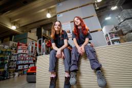 Termékfotózás, közösségi média fotózás, employer branding fotózás, lifestyle fotózás, TikTok fotózás, videózás, reklámfotózás, céges fotózás, ipari fotózás, imázs fotózás, imázsvideó készítés, portréfotózás, portréfotózás árak, stúdió fotózás, üzleti portré, üzleti portréfotózás, fotózás árak, női portré, portré, headshot, művészi fotózás