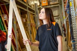 Termékfotózás, közösségi média fotózás, employer branding fotózás, lifestyle fotózás, TikTok fotózás, videózás, reklámfotózás, céges fotózás, ipari fotózás, imázs fotózás, imázsvideó készítés, portréfotózás, portréfotózás árak, stúdió fotózás, üzleti portré, üzleti portréfotózás, fotózás árak, női portré, portré, headshot, művészi fotózás