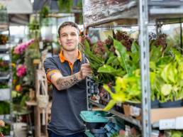 Termékfotózás, közösségi média fotózás, employer branding fotózás, lifestyle fotózás, TikTok fotózás, videózás, reklámfotózás, céges fotózás, ipari fotózás, imázs fotózás, imázsvideó készítés, portréfotózás, portréfotózás árak, stúdió fotózás, üzleti portré, üzleti portréfotózás, fotózás árak, női portré, portré, headshot, művészi fotózás