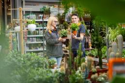 Termékfotózás, közösségi média fotózás, employer branding fotózás, lifestyle fotózás, TikTok fotózás, videózás, reklámfotózás, céges fotózás, ipari fotózás, imázs fotózás, imázsvideó készítés, portréfotózás, portréfotózás árak, stúdió fotózás, üzleti portré, üzleti portréfotózás, fotózás árak, női portré, portré, headshot, művészi fotózás